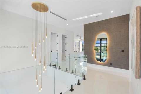 House in Lighthouse Point, Florida 5 bedrooms № 1994949 - photo 24