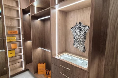 House in Lighthouse Point, Florida 5 bedrooms № 1994949 - photo 13