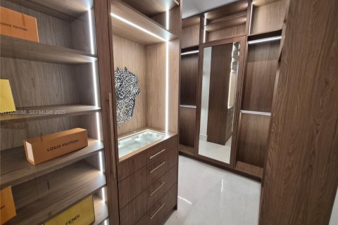 House in Lighthouse Point, Florida 5 bedrooms № 1994949 - photo 12