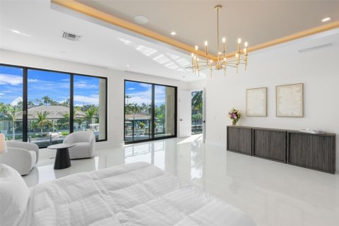 House in Lighthouse Point, Florida 5 bedrooms № 1994949 - photo 30