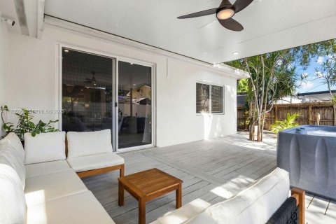 Villa ou maison à vendre à Miami, Floride: 4 chambres, 148.36 m2 № 1993249 - photo 30