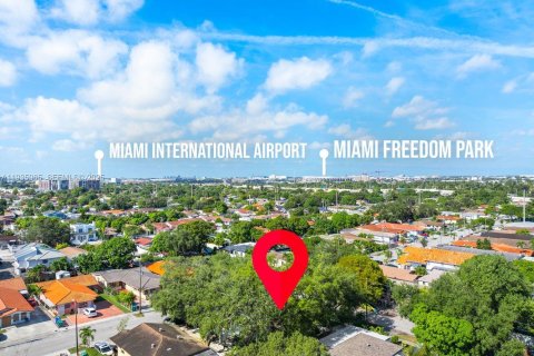 Villa ou maison à vendre à Miami, Floride: 4 chambres, 148.36 m2 № 1993249 - photo 9