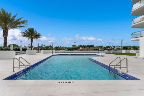 Condo in Miami Beach, Florida, 3 bedrooms  № 2065279 - photo 3