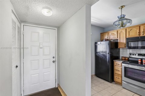 Copropriété à vendre à Lake Worth, Floride: 2 chambres, 73.39 m2 № 2186369 - photo 4