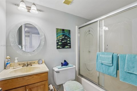 Copropriété à vendre à Lake Worth, Floride: 2 chambres, 73.39 m2 № 2186369 - photo 15