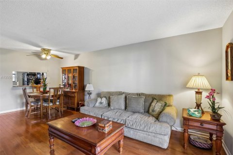 Copropriété à vendre à Lake Worth, Floride: 2 chambres, 73.39 m2 № 2186369 - photo 6