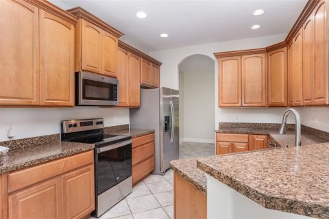 Casa en venta en Eustis, Florida, 4 dormitorios, 173.17 m2 № 1910104 - foto 8