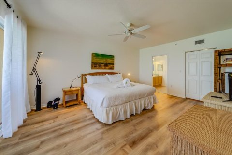 Condominio en alquiler en North Redington Beach, Florida, 2 dormitorios, 114.27 m2 № 1919273 - foto 21