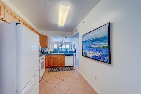 Condominio en alquiler en North Redington Beach, Florida, 2 dormitorios, 114.27 m2 № 1919273 - foto 19