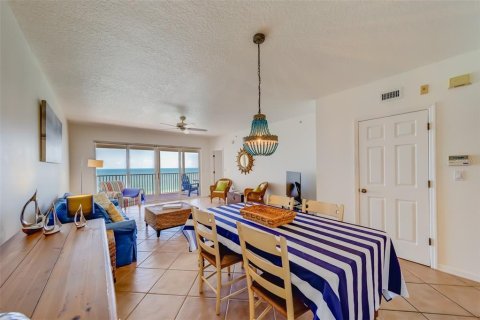 Condominio en alquiler en North Redington Beach, Florida, 2 dormitorios, 114.27 m2 № 1919273 - foto 11