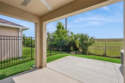 House in DeBary, Florida 4 bedrooms, 170.57 sq.m. № 2113100 - photo 22