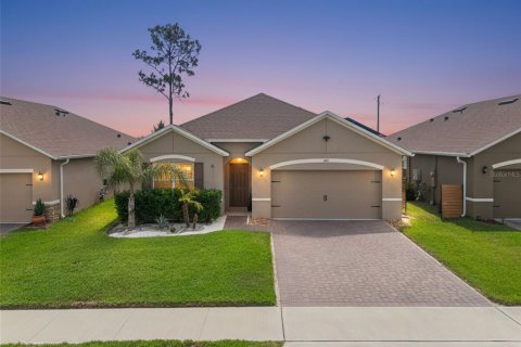 House in DeBary, Florida 4 bedrooms, 170.57 sq.m. № 2113100