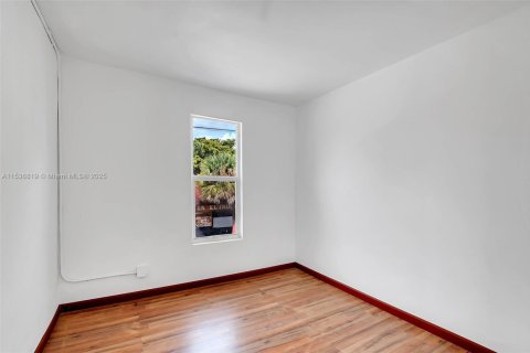 Immobilier commercial à vendre à Miami, Floride № 1863846 - photo 21