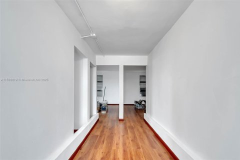 Immobilier commercial à vendre à Miami, Floride № 1863846 - photo 25
