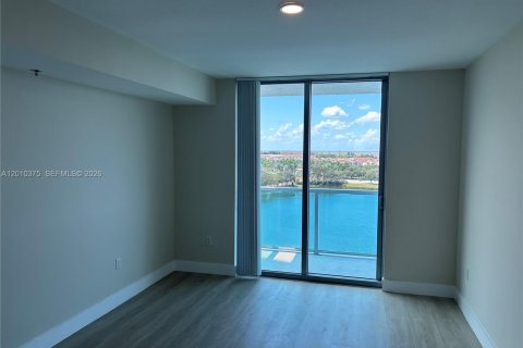 Купить кондоминиум в Санрайз, Флорида 2 спальни, 88.63м2, № 2090555 - фото 7