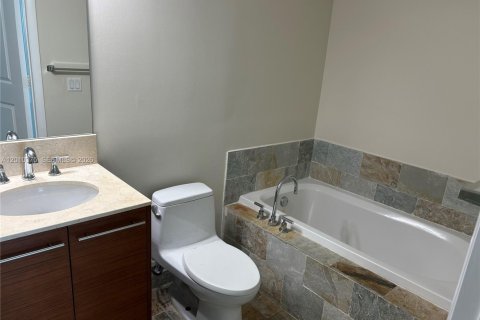 Купить кондоминиум в Санрайз, Флорида 2 спальни, 88.63м2, № 2090555 - фото 5
