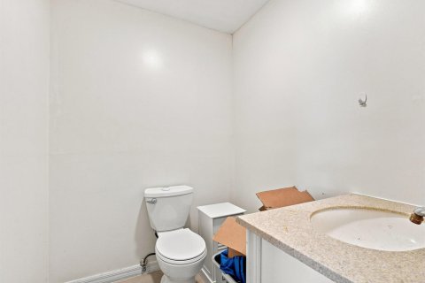 Casa en venta en Vero Beach, Florida, 3 dormitorios, 188.78 m2 № 2176500 - foto 27