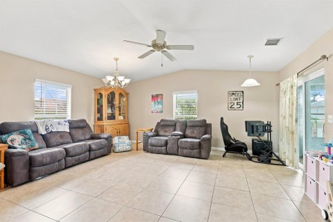 Casa en venta en Vero Beach, Florida, 3 dormitorios, 188.78 m2 № 2176500 - foto 9