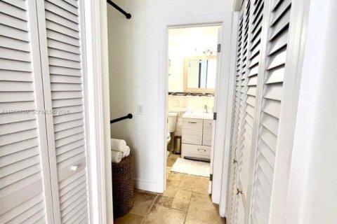 Copropriété à louer à Hollywood, Floride: 1 chambre, 69.68 m2 № 2182574 - photo 8