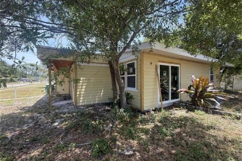 Casa en venta en Tampa, Florida, 3 dormitorios, 128.21 m2 № 2295208 - foto 2