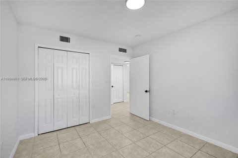 Apartamento en alquiler en Homestead, Florida, 3 dormitorios, 111.11 m2 № 2060882 - foto 10