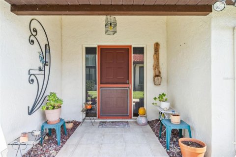 Купить виллу или дом в Лейк-Уэльс, Флорида 10 комнат, 210.24м2, № 2143611 - фото 3