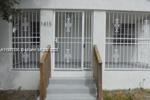 Villa ou maison à Miami, Floride 3 chambres, 75.81 m2 № 2018649