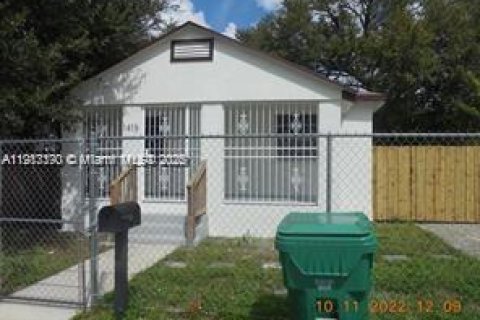 Villa ou maison à vendre à Miami, Floride: 3 chambres, 75.81 m2 № 2018649 - photo 2