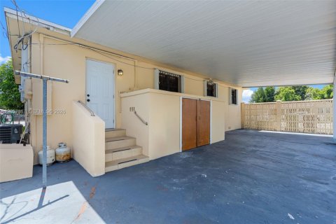 Villa ou maison à vendre à Hialeah, Floride: 3 chambres, 100.33 m2 № 2276750 - photo 25