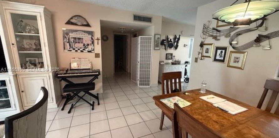 Condo à Dania Beach, Floride, 2 chambres  № 2010722