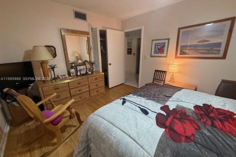 Copropriété à vendre à Dania Beach, Floride: 2 chambres, 106.28 m2 № 2010722 - photo 21