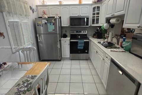 Copropriété à vendre à Dania Beach, Floride: 2 chambres, 106.28 m2 № 2010722 - photo 2