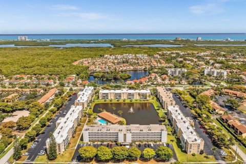 Copropriété à vendre à Dania Beach, Floride: 2 chambres, 106.28 m2 № 2010722 - photo 28