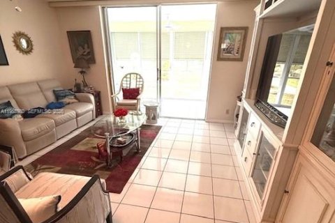 Copropriété à vendre à Dania Beach, Floride: 2 chambres, 106.28 m2 № 2010722 - photo 4