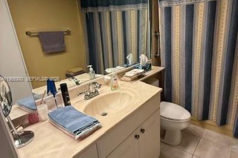 Copropriété à vendre à Dania Beach, Floride: 2 chambres, 106.28 m2 № 2010722 - photo 19