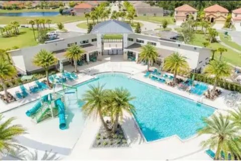 Casa en venta en Kissimmee, Florida, 6 dormitorios, 331.38 m2 № 2195451 - foto 21