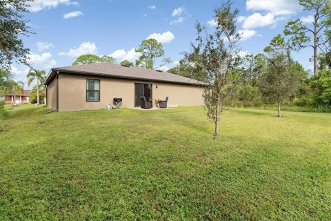 Villa ou maison à vendre à North Port, Floride: 3 chambres, 136.01 m2 № 2400260 - photo 25