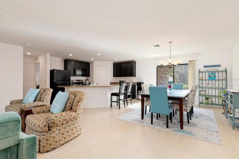 Villa ou maison à vendre à North Port, Floride: 3 chambres, 136.01 m2 № 2400260 - photo 2