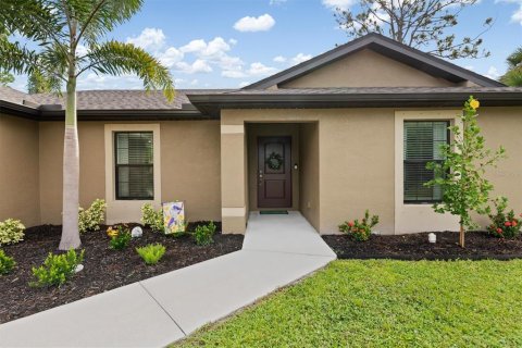 Villa ou maison à vendre à North Port, Floride: 3 chambres, 136.01 m2 № 2400260 - photo 28