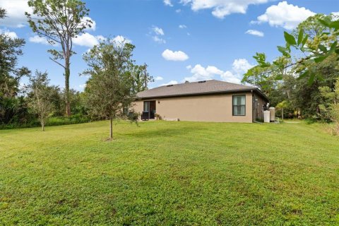 Villa ou maison à vendre à North Port, Floride: 3 chambres, 136.01 m2 № 2400260 - photo 27