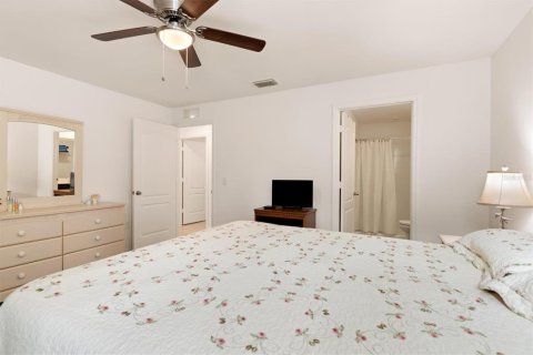 Villa ou maison à vendre à North Port, Floride: 3 chambres, 136.01 m2 № 2400260 - photo 16