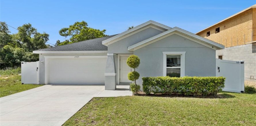 Casa en Haines City, Florida 3 dormitorios, 148.64 m2 № 2227449
