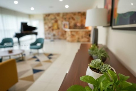 Casa en venta en Miami, Florida, 3 dormitorios, 213.95 m2 № 1923539 - foto 19