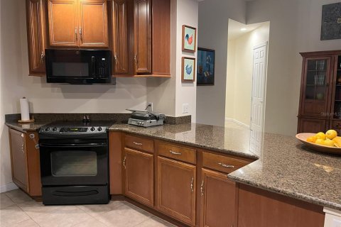 House in Orlando, Florida 4 bedrooms, 233.56 sq.m. № 1766079 - photo 5