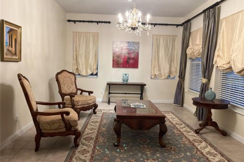 House in Orlando, Florida 4 bedrooms, 233.56 sq.m. № 1766079 - photo 6