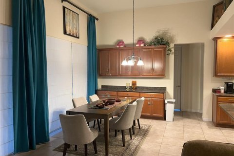 House in Orlando, Florida 4 bedrooms, 233.56 sq.m. № 1766079 - photo 7