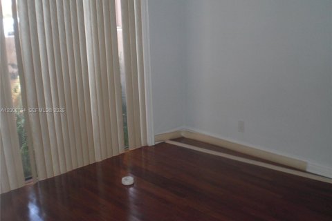 Villa ou maison à louer à Plantation, Floride: 2 chambres, 133.04 m2 № 2170947 - photo 12