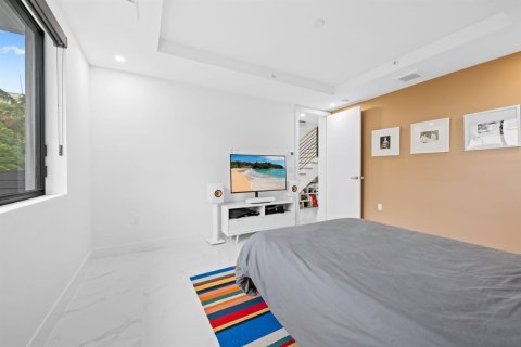 Купить таунхаус в Форт-Лодердейл, Флорида 2 комнаты, 216.65м2, № 2377278 - фото 30