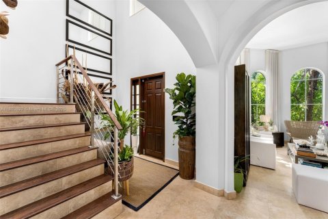 Villa ou maison à louer à Miami Beach, Floride: 6 chambres, 349.5 m2 № 1946829 - photo 6