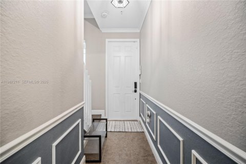 Снять в аренду таунхаус в Мирамар, Флорида 3 спальни, 185.8м2, № 2047728 - фото 4